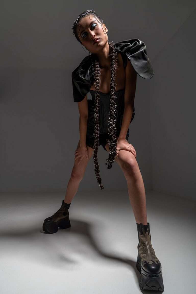 Lazaro-Scabbia-Armando-Terrero-editorial-de-moda-dangerous-instincts-10