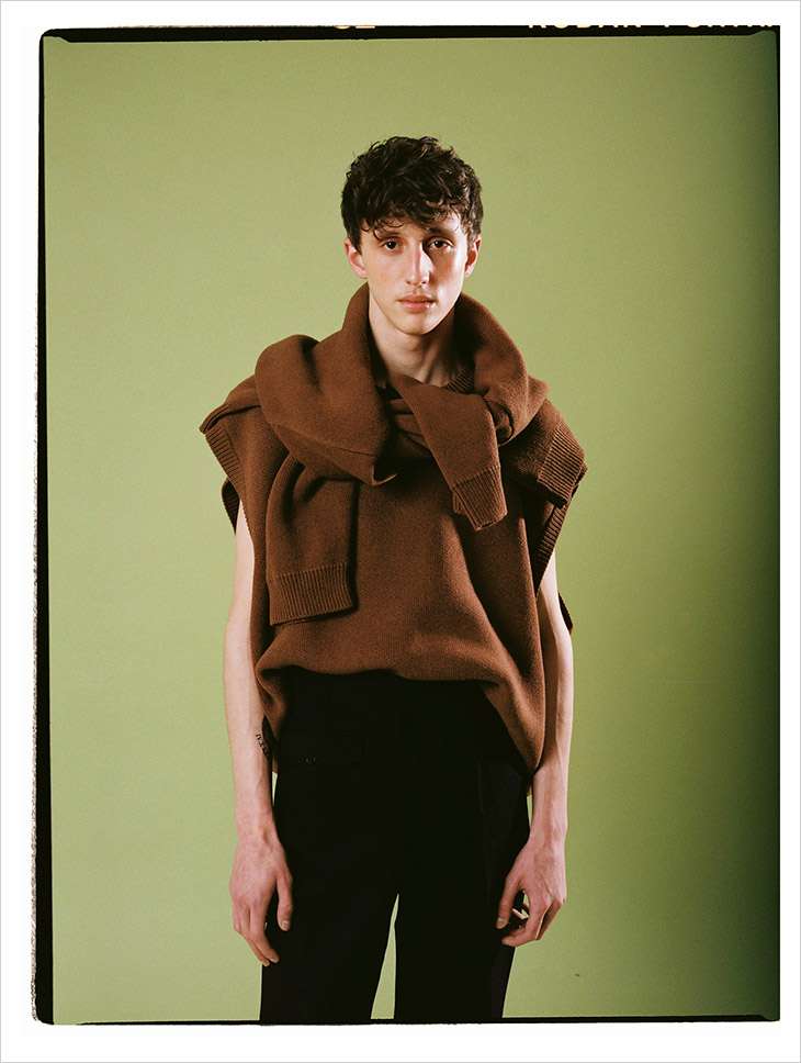 Jumper, Vest LR3
Trousers Arket