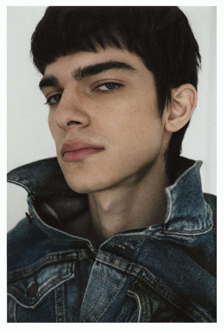 Vanity-Teen-10-3