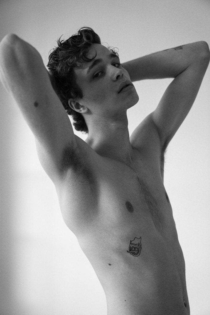 Vanity-Teen-14-683x1024