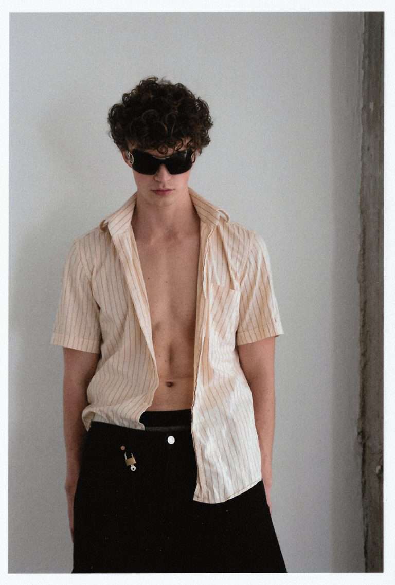 Vanity-Teen-6-3